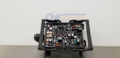 GMC YUKON DENALI 19 CAJA DE FUSIBLES MOTOR 6,2 L 84114437 Foto 1 de 4