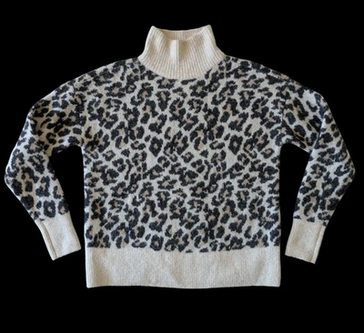 Suéter Ann Taylor LOFT Estampado Leopardo Cuello Alto Talla Mediana Negro Beige Lana Foto 1 de 4