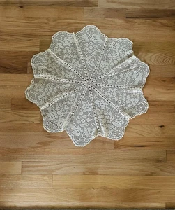 33 Zoll handgefertigtes Deckchen - Bild 1 von 3