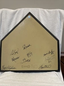 SWEET 1987 Minnesota Twins AUTOGRAPHED Home Plate, Kent Hrbek, Bert Blyleven +7! - Picture 1 of 7