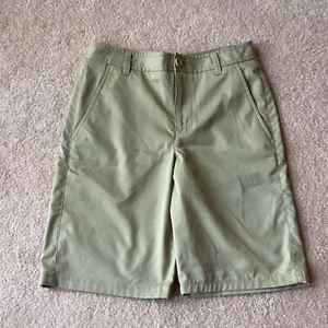 UNDER ARMOUR KIDS 14 LOOSE FIT BEIGE SHORTS, ZIP FLY, 3 POCKETS, BELT LOOPS - Picture 1 of 3