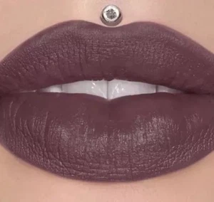 Jeffree Star Cosmetics Velvet Lipstick - Mouse Trap - Limited Edition * - Picture 1 of 2