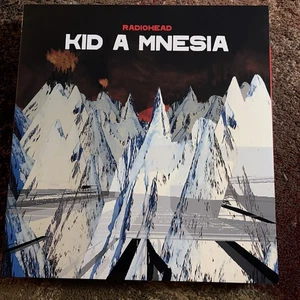 RADIOHEAD - KID A MNESIA 3x Triple CREAM Coloured Vinyl + SCARRY Book Box Set - Foto 1 di 4