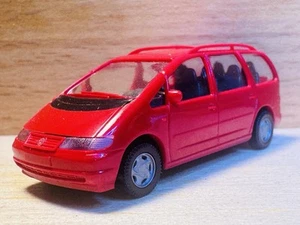 1:87 H0 Wiking 299, VW Sharan I, rosso - Foto 1 di 4