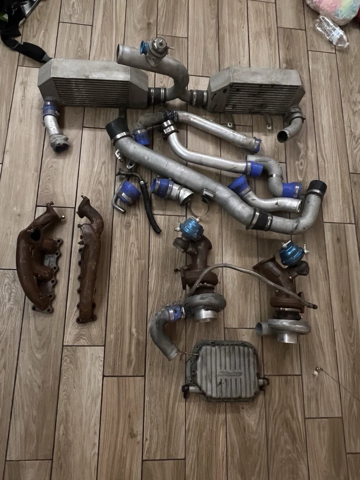 Kit GREDDY Twin-Turbo para 2003-06 Nissan 350Z (VQ35DE) - TD05H-18G Turbos - Imagem 1 de 4