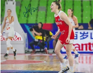 SEVGI UZUN Signed 8 x 10 Photo WNBA Basketball DALLAS WINGS Turkey FREE SHIPPING - Picture 1 of 1
