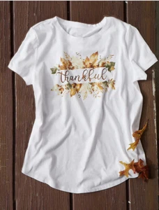 Maurices Womens 'Thankful' Leaves Image T-Shirt S, M, XL, XXL Sizes New - Picture 1 of 3