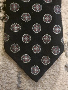 Mens Halston Designer Neck Tie, Black W/ Floral Design 100% Silk, U.S.A. - Picture 1 of 7