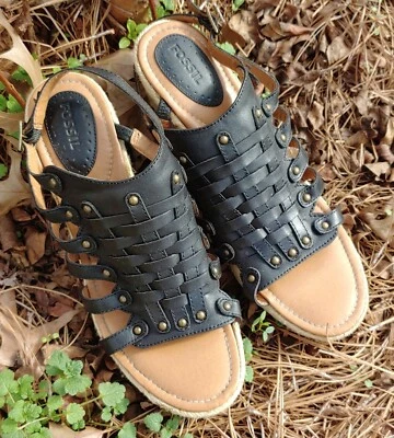 Size: 9.5 Women's Fossil Rattan Wedge Heel Slip-On Black Sandals w/Heel Strap - Image 1 of 4