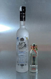 Set Vodka Hetman Premium Vodka & Miniature Vodka 40% - Imagen 1 de 7