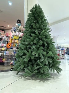 christmas tree - Picture 1 of 2