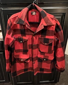 Vintage 50’s/ 60’s Woolrich Mackinaw Wool Buffalo Plaid Wool Hunting Coat sz 42 - Picture 1 of 13
