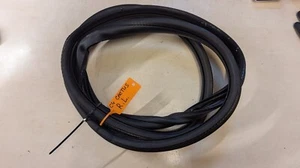 CITROEN C4 CACTUS TIRA RUEDA SELLO GOMA TRASERO IZQUIERDO 2014-2018 1.2 GASOLINA - Imagen 1 de 3