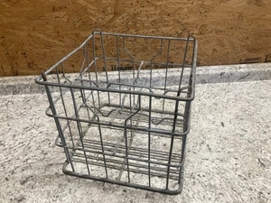 Caja de leche vintage todo metal 4 galones 4 compartimentos 13" x 13" x 12" H - Imagen 1 de 11