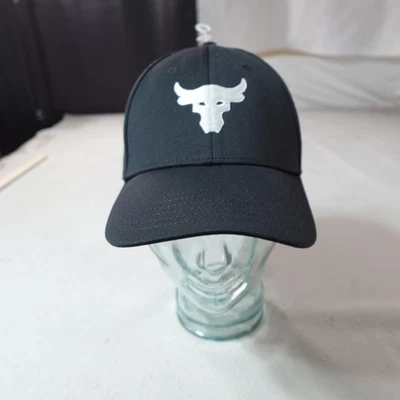 Gorra Under Armour Project Rock ajustada para mujer talla única negra logotipo de toro gimnasio Foto 1 de 4