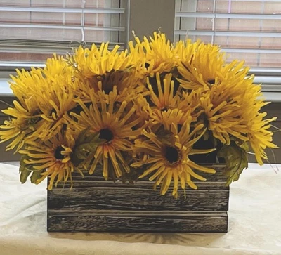 Caja de girasol rectangular de seda para casa de campo Foto 1 de 3