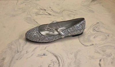 ¡Nuevo! Zapatos Salvatore Ferragamo 'Lizz' Mary Jane plateados para mujer 5,5 precio de venta sugerido por el fabricante 675 USD Foto 1 de 4