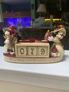 Disney Parks Mickey & Minnie Victorian Christmas Countdown Calendar Figur  - Bild 1 von 9