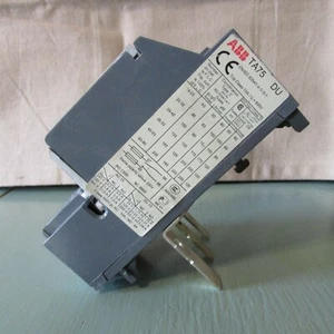 Relé de sobrecarga ABB TA75DU - Imagen 1 de 3