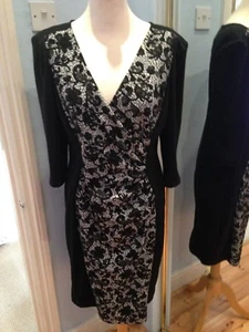 Elegant BLACK + WHITE LACE Dress SizE 16  DESIGNER JULIA BRAND NEW WITH TAGS  - Picture 1 of 3