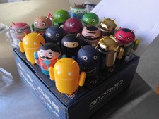 Andrew Bell Android vinyl mini collectible series 4 case opened