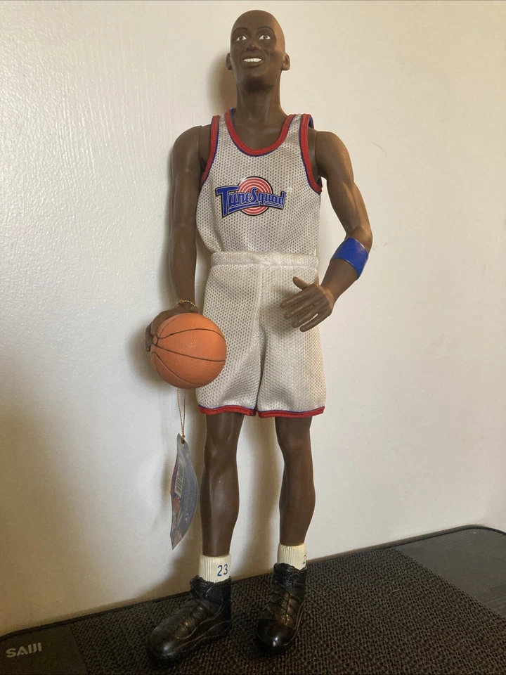 Figura Michael Jordan Tune Squad 1996 resina 20" exclusiva de JC Penney Space Jam Foto 1 de 4