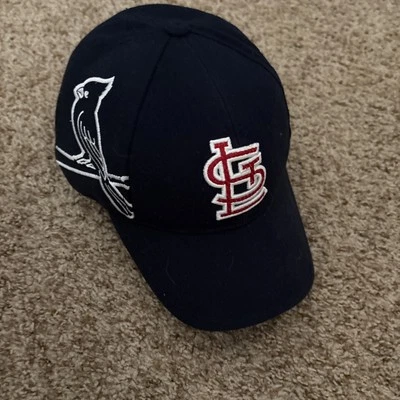 De colección Cardenales de San Luis PUMA Gorra de Béisbol NUEVA Negra MLB Logo Atletismo Foto 1 de 4