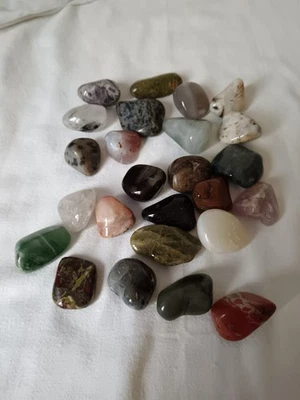 lot de 25 pierres polies (2) - Photo 1/4