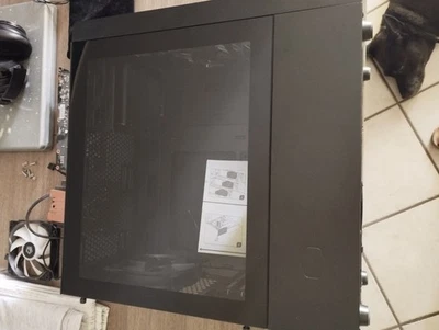 Cooler Master MasterBox NR400 mATX Mid Tower w/ODD - Immagine 1 di 4