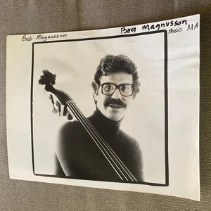 Bob Magnusson Pressefoto 8 x 10". - Bild 1 von 2