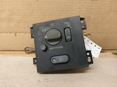 1999 Oldsmobile Bravada Headlight Switch  - Image 1 of 2