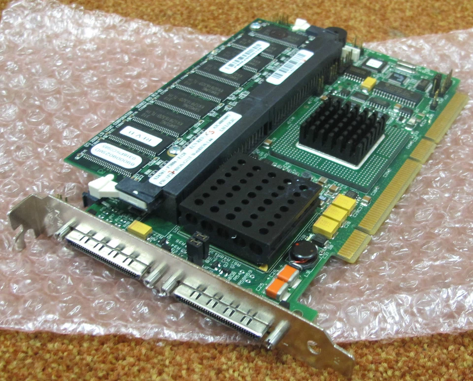 Fujitsu S26361-F3006-E128 SCSI Raid Controller Card For Primergy RX300 / TX150 - Image 1 of 1