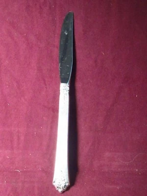 Royal Crest Sterling CASTLE ROSE GRILLE KNIFE  8 3/8"  No Mono - Image 1 of 2