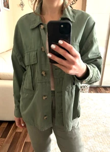 NEU Bershka Oversize S M 36 38 Jacke Hemd Blouson khaki grün NEU - Bild 1 von 6