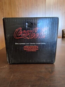 Stranger Things New Coke 1985 Coca-Cola Limited Edition Collectors Pack SEALED - Picture 1 of 3