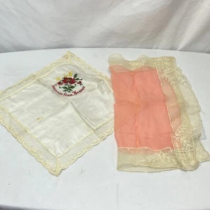 Pañuelo vintage de mujer bordado Francia principios de 1940 +1 - Imagen 1 de 8
