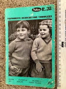 Vintage Patons Knitting Pattern Book R. 28 Favourite Designs for Toddlers - Picture 1 of 24
