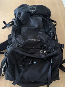 Osprey Kestrel Rucksack 38L schwarz sehr gut mit kleinem Defekt - Bild 1 von 6