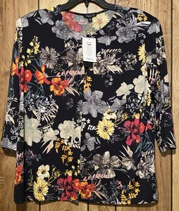 Top nuovo con etichette VIKKI VI 1X nero multicolore floreale collo a scoop bottoni davanti poli/spandex - Foto 1 di 5