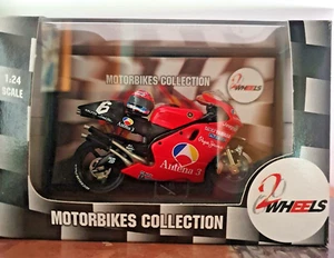 2 ruedas escala 1:24, TWR037 Yamaha YZR "Antena 3" Norick Abe #6 - Imagen 1 de 2