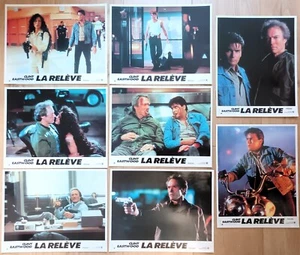 Lot de 8 photos cinéma film LA RELEVE Clint Eastwood Charlie Sheen - Foto 1 di 1