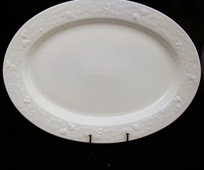 Plato(s) ovalado(s) para servir Martha Stewart (MSE) BELLOTA 16 1/4" X 11 3/4" Foto 1 de 4