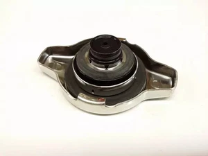 Genuine Toyota Radiator Cap 16401-20353 - Picture 1 of 3