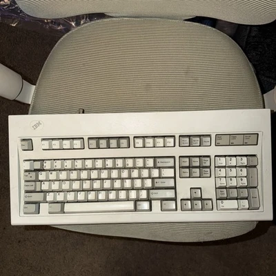 IBM  F4 Model-M Clicky  Keyboard  - P/n 10/02/87  As Shown Nice Vintage - Image 1 of 4