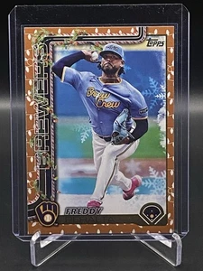 2025 Topps Holiday Baseball Freddy Peralta #H99 Holiday Lights Milwaukee Brewers - Imagen 1 de 2