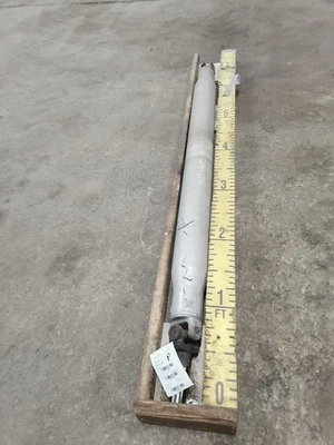 Eje de transmisión trasero 4x4 157,5" Wb compatible con camioneta Sierra 3500 07-10 1494063 Foto 1 de 4