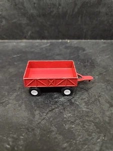 Tootsie Toy Red Farm Trailer Tootsietoy 3 3/8" Diecast - Picture 1 of 6