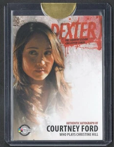 DEXTER STAGIONE 4 (Breygent) CARTA AUTOGRAFA VERSIONE NON FIRMATA DI COURTNEY FORD - Foto 1 di 3