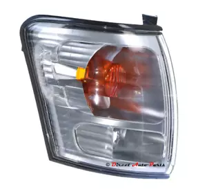 *NEW CORNER LIGHT INDICATOR BLINKER LAMP SUIT TOYOTA HILUX 2/4WD 2001-2005 RIGHT - Picture 1 of 2