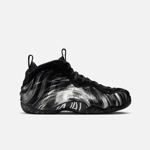 Nike Air Foamposite One QS Dream A World - Negro - Para hombres Talla 8.5 (DM0115-002) - Imagen 1 de 5